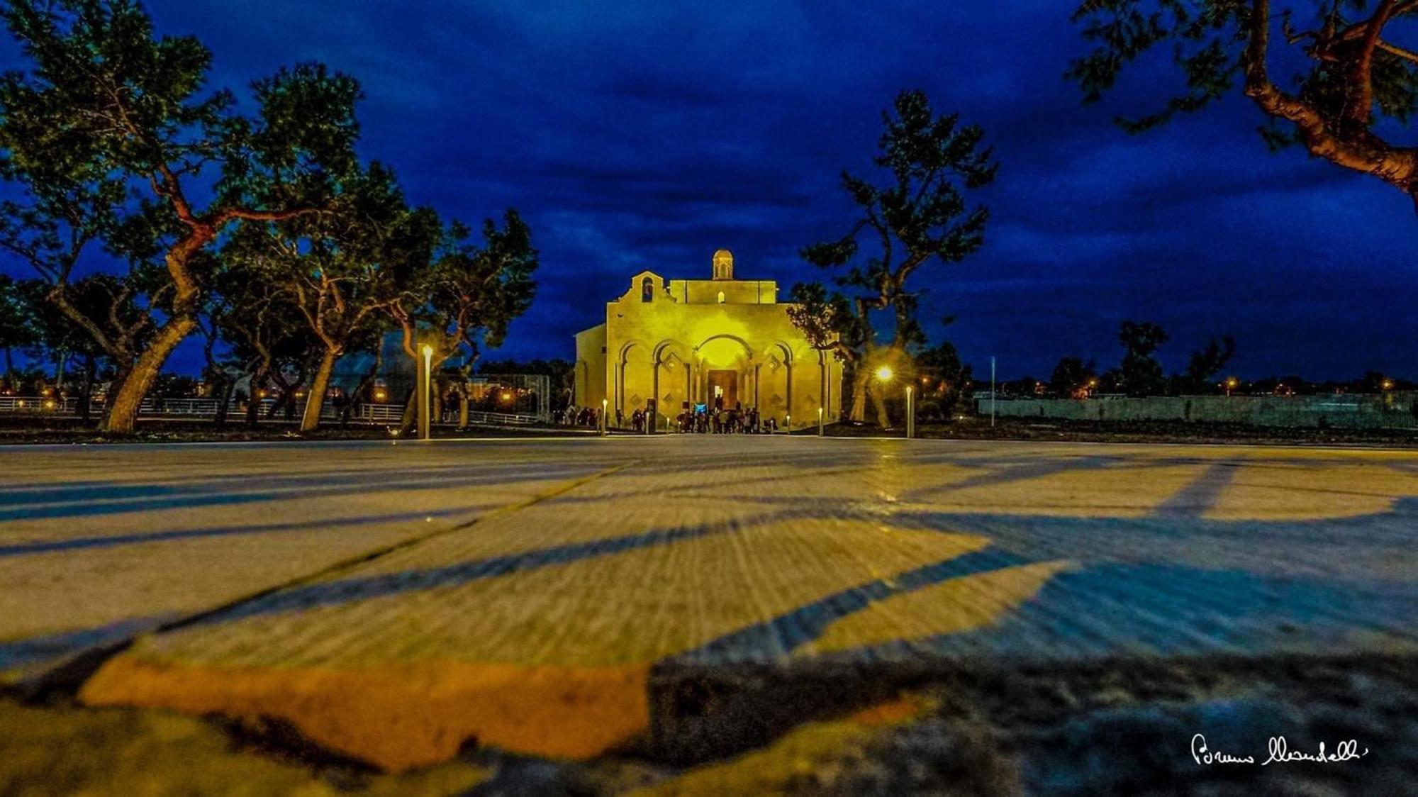 Ca Del Centro Aparthotel Manfredonia Bagian luar foto