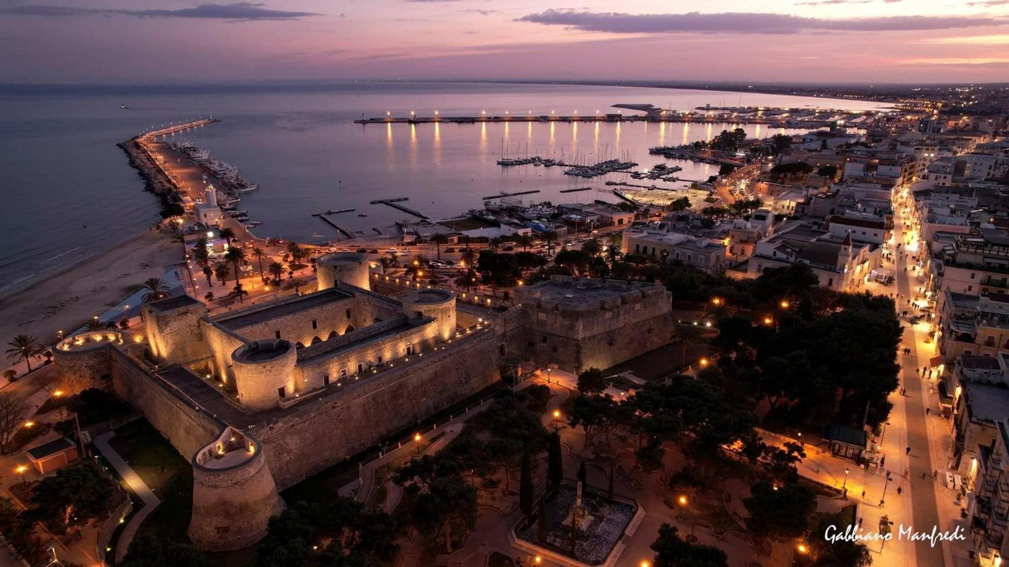 Ca Del Centro Aparthotel Manfredonia Bagian luar foto
