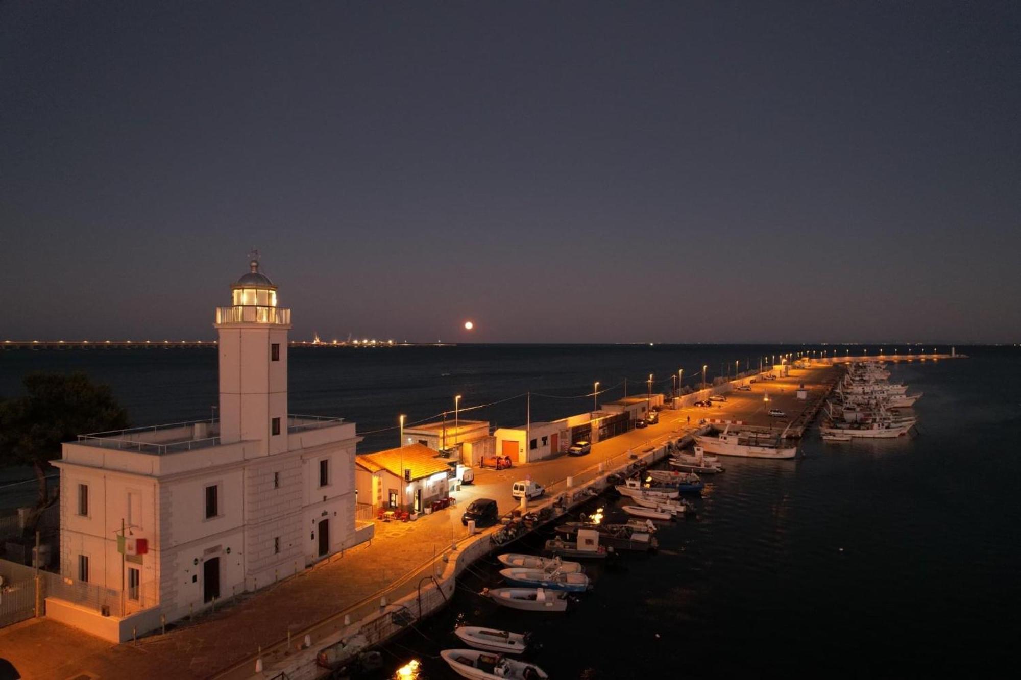 Ca Del Centro Aparthotel Manfredonia Bagian luar foto