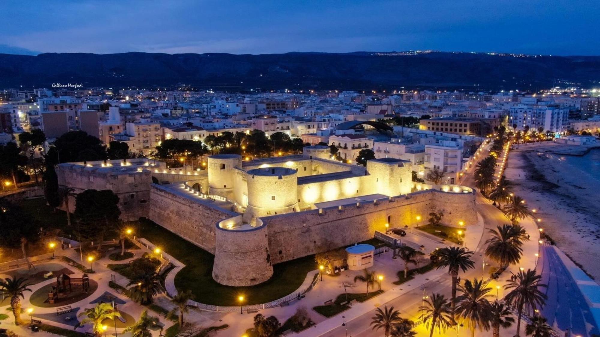 Ca Del Centro Aparthotel Manfredonia Bagian luar foto