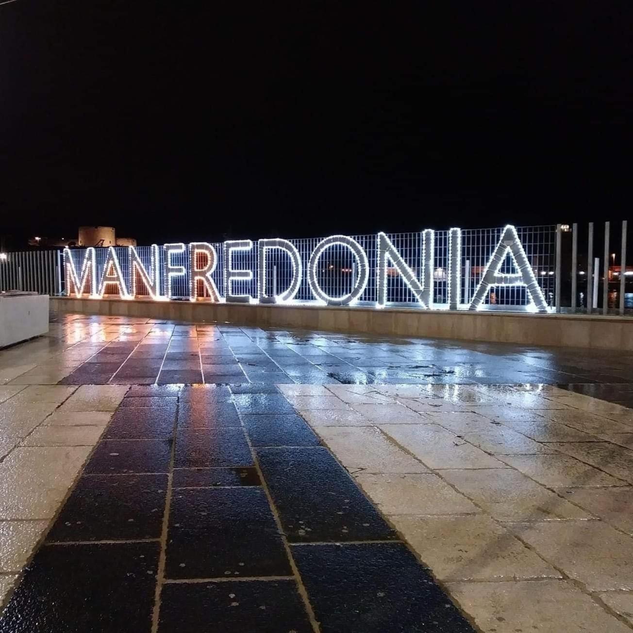 Ca Del Centro Aparthotel Manfredonia Bagian luar foto
