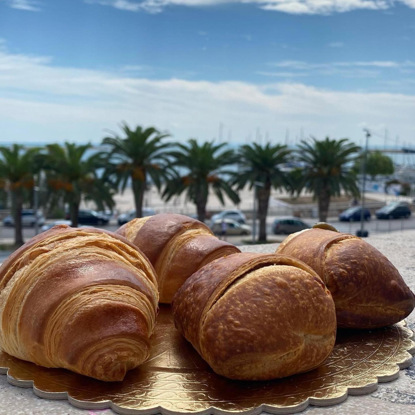 Ca Del Centro Aparthotel Manfredonia Bagian luar foto